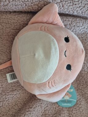 Squishmallows Peach Pink and Cream Ludovica Plush